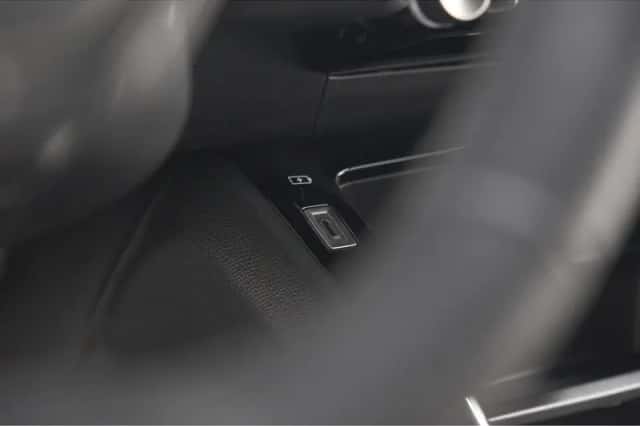 Peugeot 2008 (2023) thumbnail 42