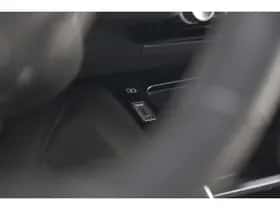 Peugeot 2008 (2023) thumbnail 42