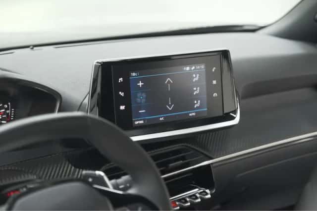 Peugeot 2008 (2023) thumbnail 49