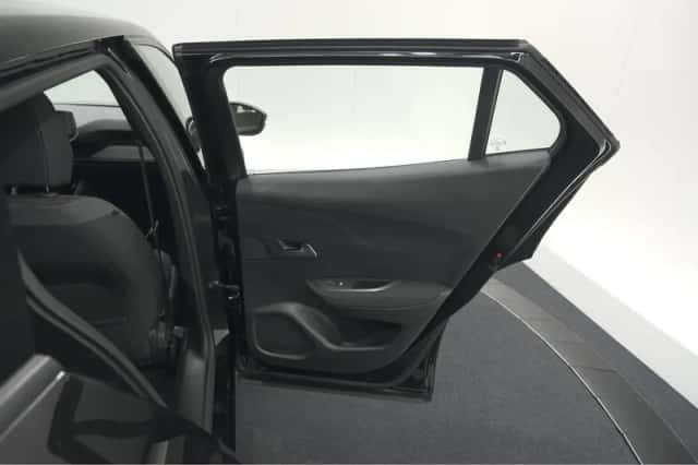 Peugeot 2008 (2023) thumbnail 58