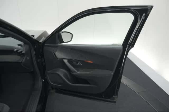 Peugeot 2008 (2023) thumbnail 59