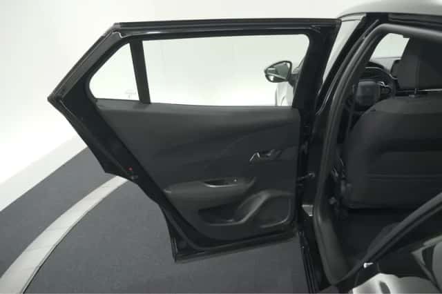 Peugeot 2008 (2023) thumbnail 60