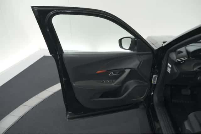 Peugeot 2008 (2023) thumbnail 61