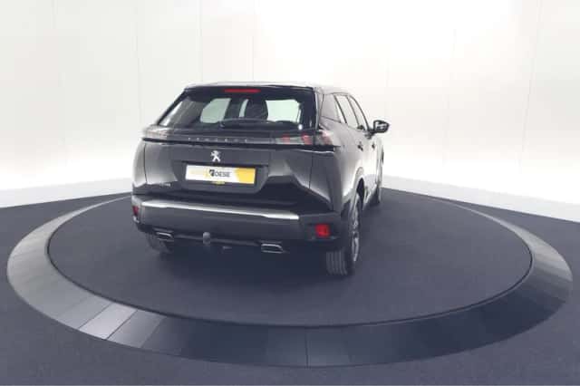 Peugeot 2008 (2023) thumbnail 9