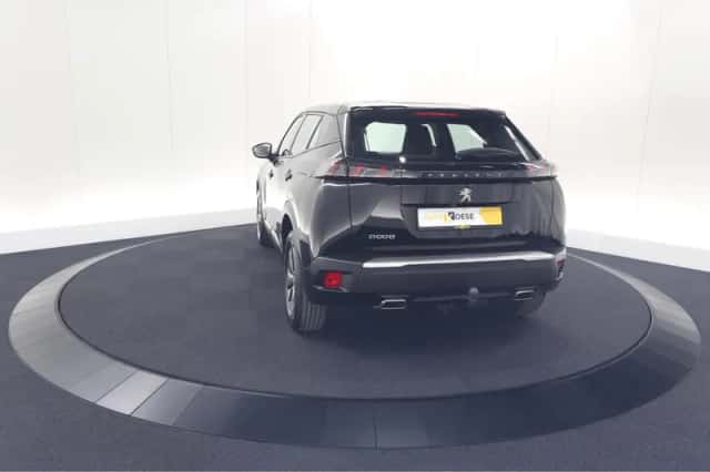 Peugeot 2008 (2023) thumbnail 10