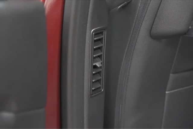 Renault Scénic (2019) thumbnail 31