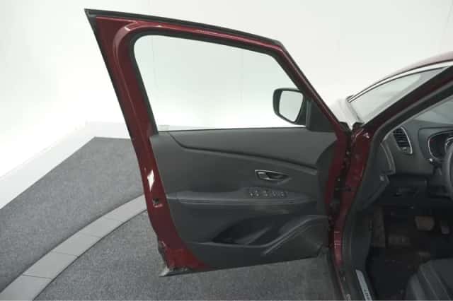 Renault Scénic (2019) thumbnail 80