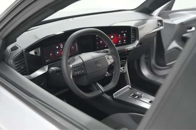 Opel Mokka (2024) thumbnail 2