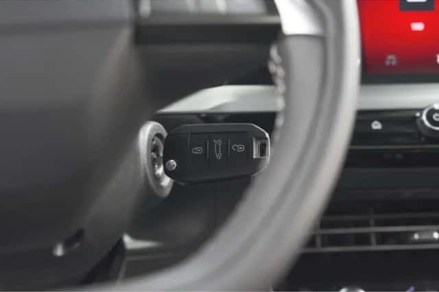 Opel Mokka (2024) thumbnail 13