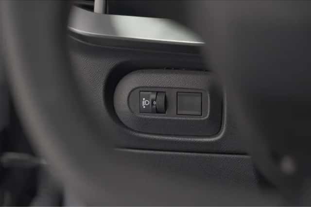 Opel Mokka (2024) thumbnail 32