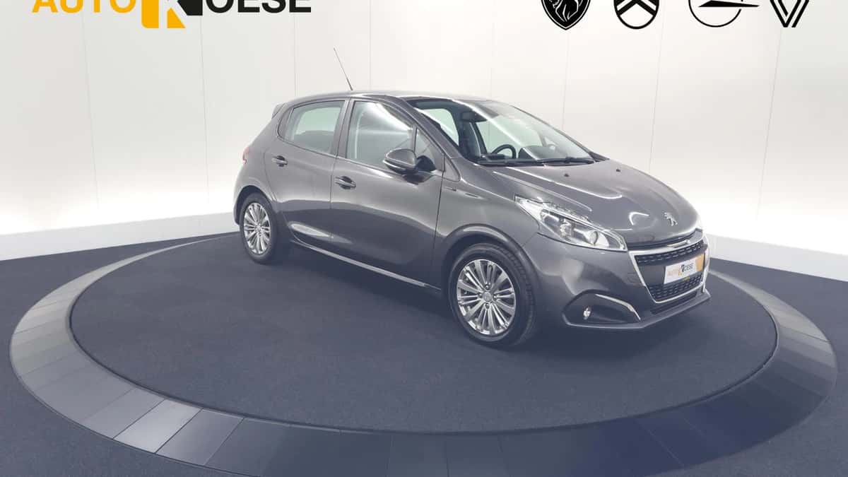 Peugeot 208 (2018) — foto 1