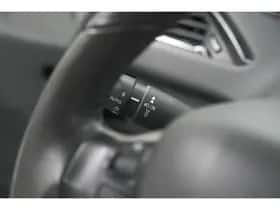 Peugeot 208 (2018) thumbnail 27