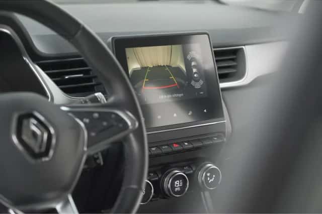 Renault Captur (2020) thumbnail 12