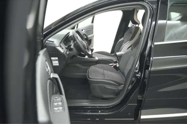 Renault Captur (2020) thumbnail 21
