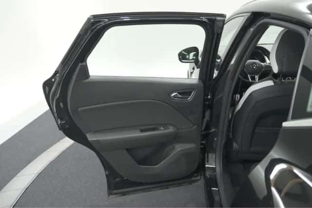 Renault Captur (2020) thumbnail 63