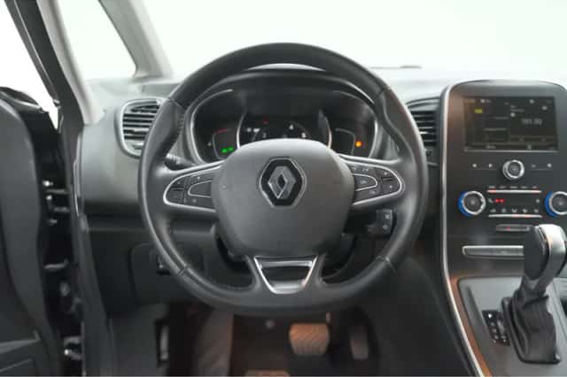 Renault Scénic (2018) thumbnail 25