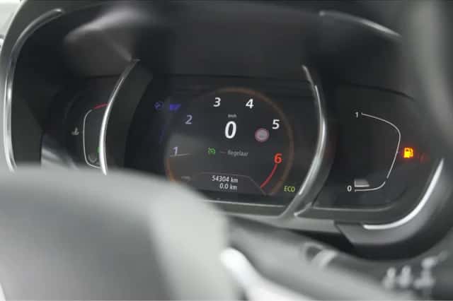 Renault Scénic (2018) thumbnail 30