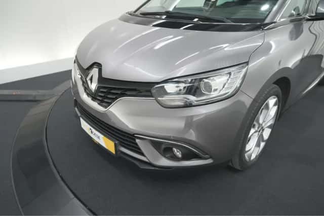 Renault Scénic (2018) thumbnail 9