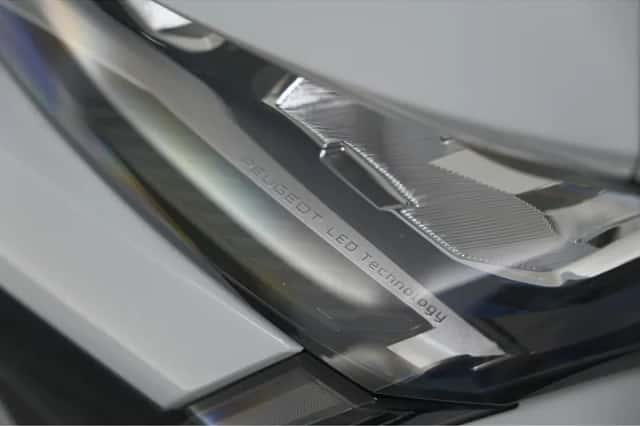 Peugeot 408 (2024) thumbnail 18