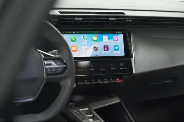 Peugeot 408 (2024) thumbnail 3