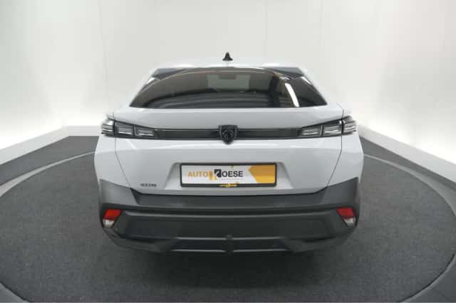Peugeot 408 (2024) thumbnail 25