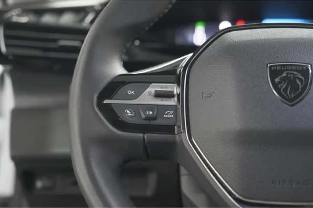 Peugeot 408 (2024) thumbnail 37