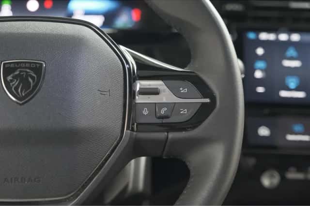 Peugeot 408 (2024) thumbnail 38