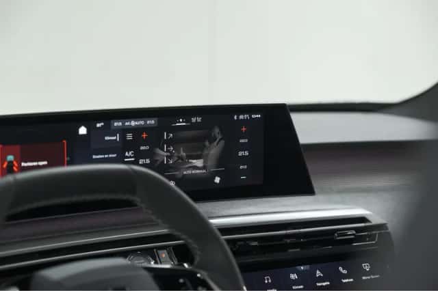 Peugeot 3008 (2025) thumbnail 39