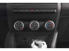 Renault Clio (2023) thumbnail 33