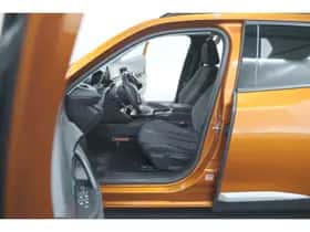 Peugeot 2008 (2021) thumbnail 17