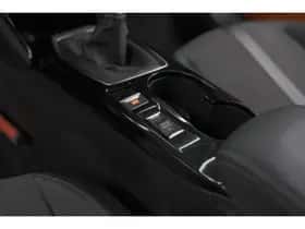 Peugeot 2008 (2021) thumbnail 32