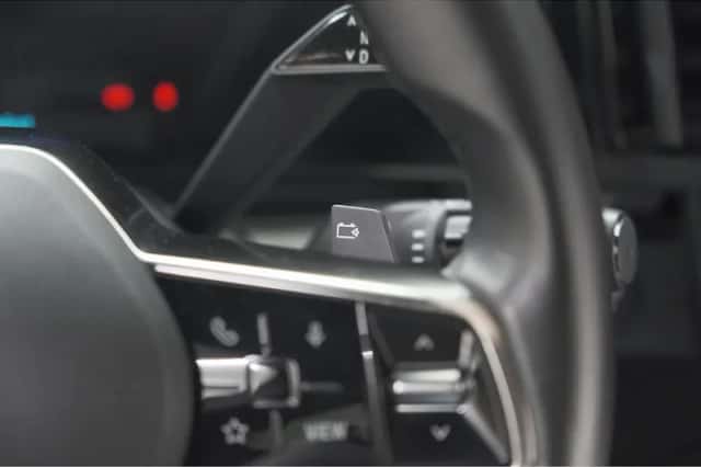 Renault Mégane E-Tech (2023) thumbnail 33