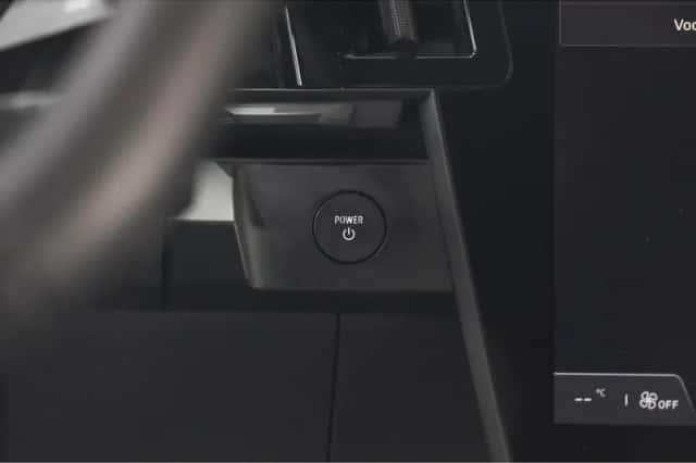 Renault Mégane E-Tech (2023) thumbnail 41