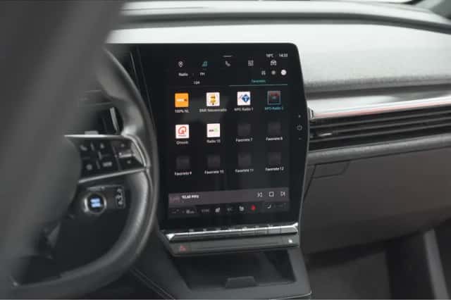 Renault Mégane E-Tech (2023) thumbnail 45
