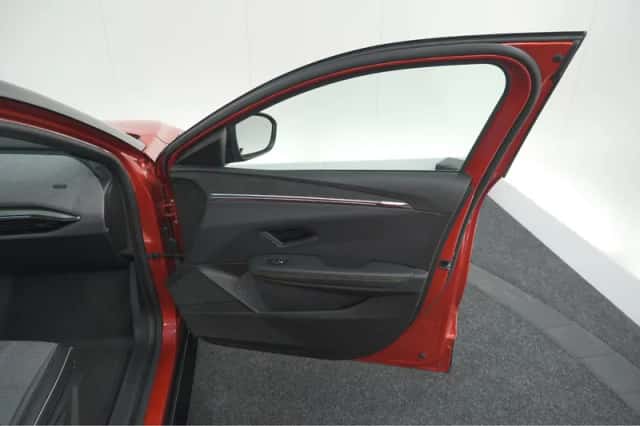 Renault Mégane E-Tech (2023) thumbnail 61