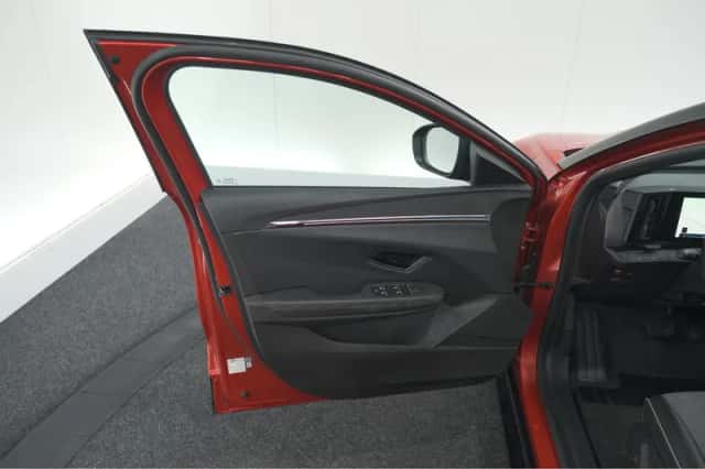 Renault Mégane E-Tech (2023) thumbnail 63