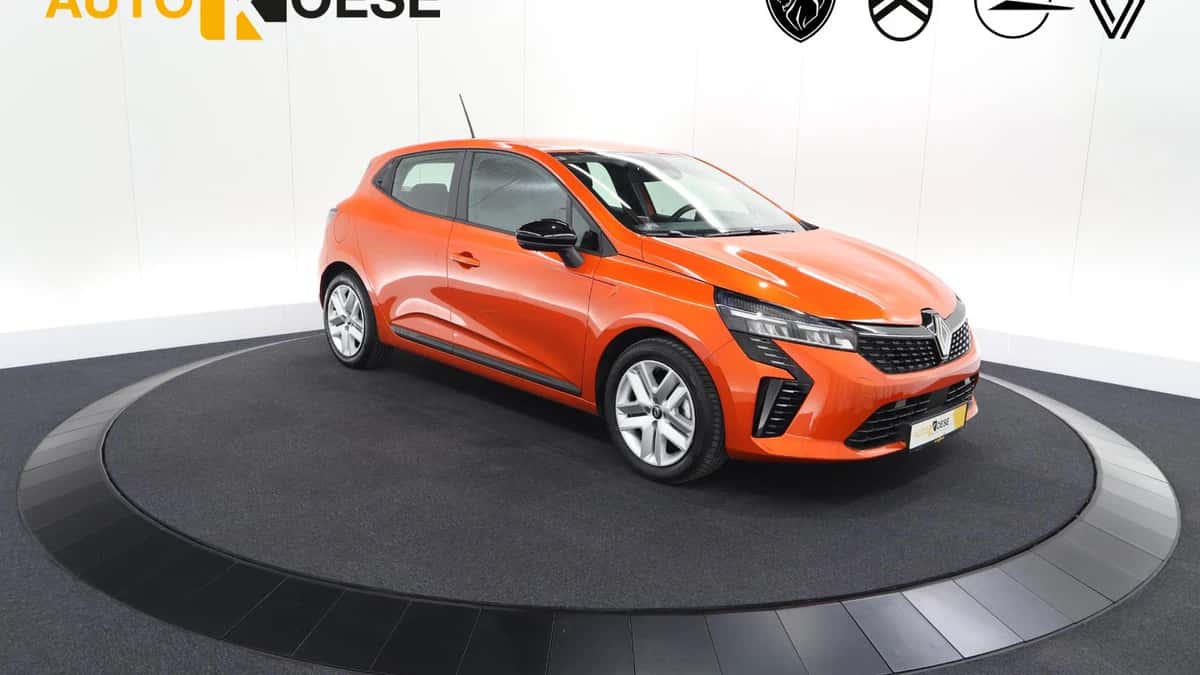 Renault Clio (2025) — foto 1