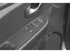 Renault Clio (2018) thumbnail 17