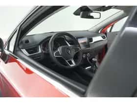 Renault Captur (2023) thumbnail 2
