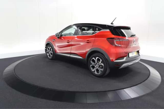 Renault Captur (2023) thumbnail 11