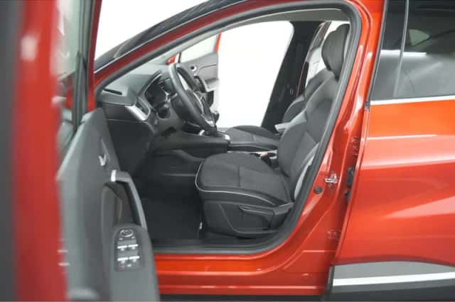 Renault Captur (2023) thumbnail 20