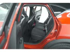Renault Captur (2023) thumbnail 23