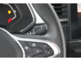 Renault Captur (2023) thumbnail 29