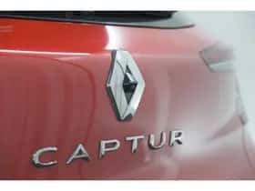Renault Captur (2023) thumbnail 4