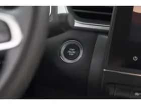 Renault Captur (2023) thumbnail 32