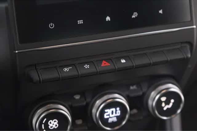 Renault Captur (2023) thumbnail 39