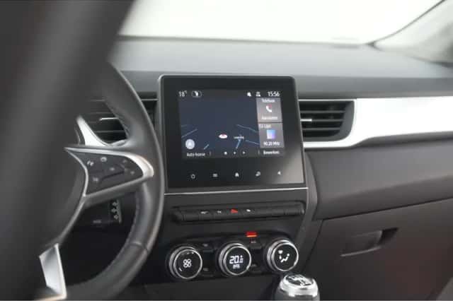 Renault Captur (2023) thumbnail 40
