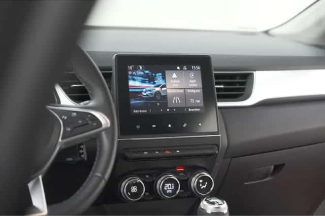 Renault Captur (2023) thumbnail 41