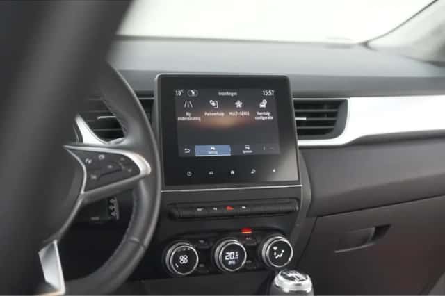 Renault Captur (2023) thumbnail 51