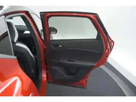 Renault Captur (2023) thumbnail 61